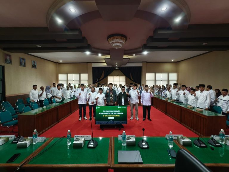 UIN SATU GELAR FGD PENYUSUNAN DOKUMEN PELAKSANAAN DAN EVALUASI KURIKULUM